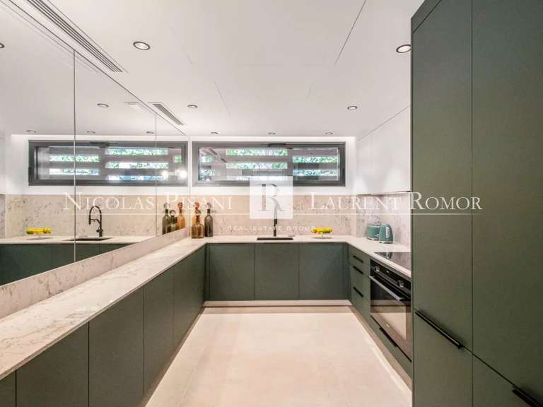 House Saint-Jean-Cap-Ferrat - 4 bedrooms - 350m²