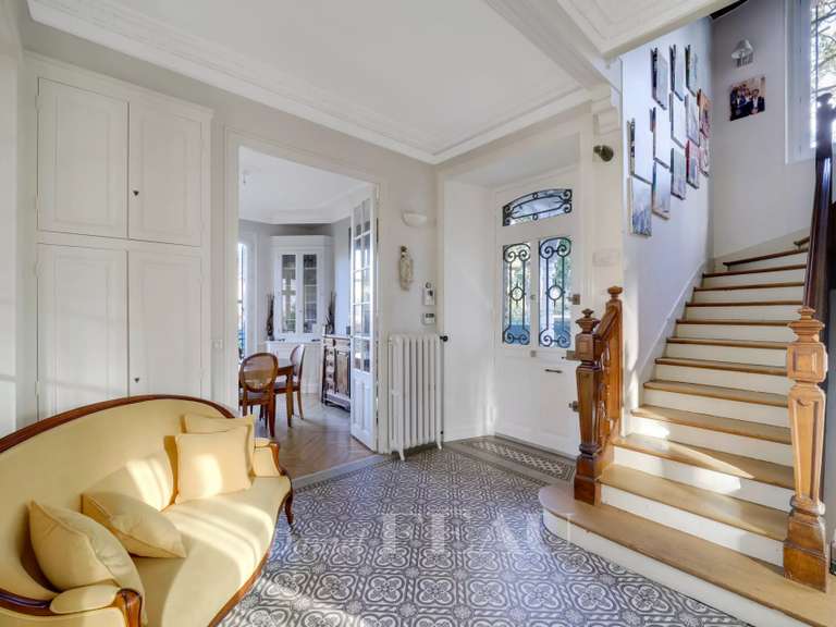 House Versailles - 8 bedrooms - 308m²