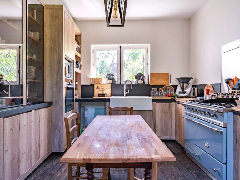 Maison Montfort-l'Amaury - 4 chambres - 250m²
