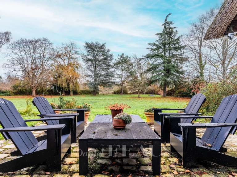 Maison Montfort-l'Amaury - 6 chambres - 330m²