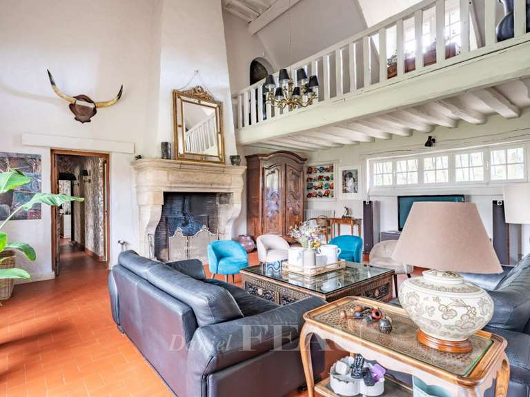 Maison Montfort-l'Amaury - 6 chambres - 330m²