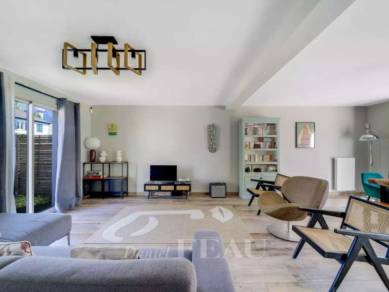 Maison Fontenay-le-Fleury - 4 chambres - 173m²