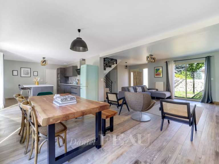 Maison Fontenay-le-Fleury - 4 chambres - 173m²