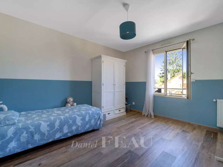 Maison Fontenay-le-Fleury - 4 chambres - 173m²