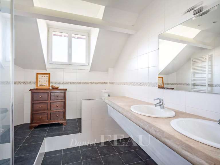 Maison Gambais - 6 chambres - 280m²