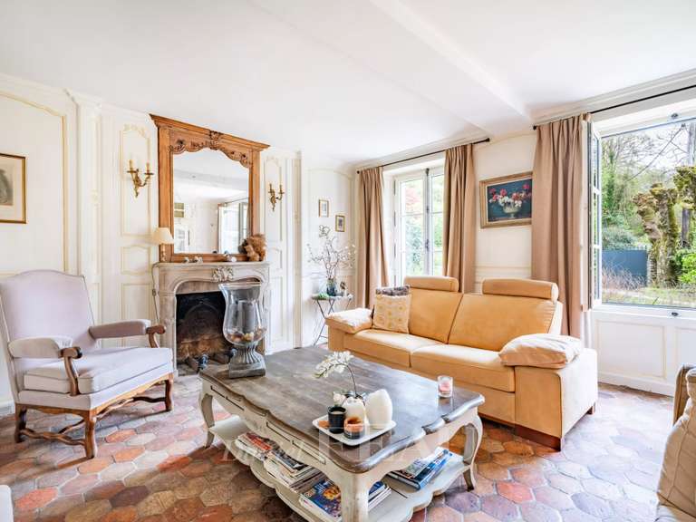 Maison Montfort-l'Amaury - 4 chambres - 220m²