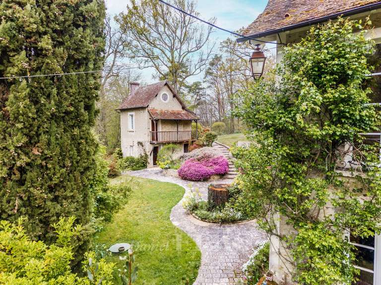 Maison Montfort-l'Amaury - 4 chambres - 220m²