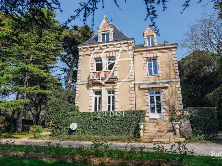 House with Sea view Sainte-Marie - 6 bedrooms - 238m²