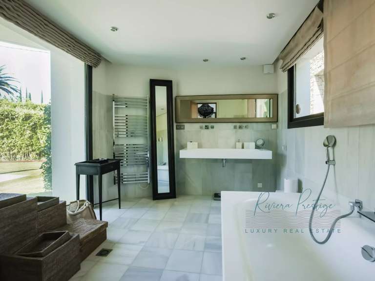 Maison Saint-Tropez - 5 chambres - 386m²