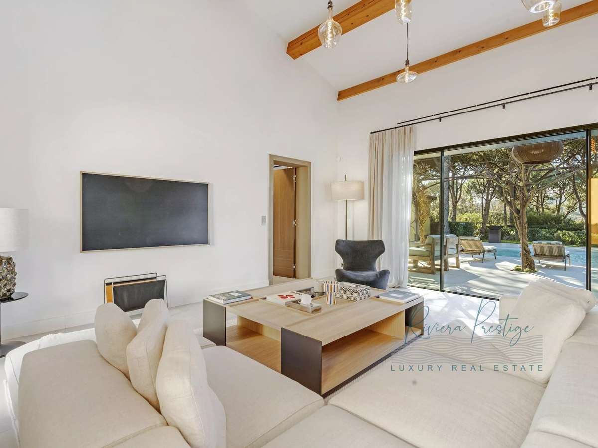 House Saint-Tropez