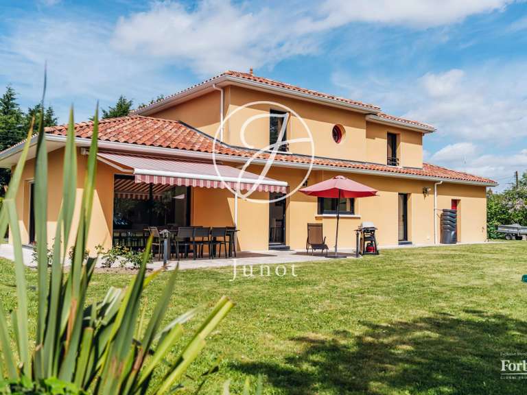 Maison Vertou - 4 chambres - 146m²