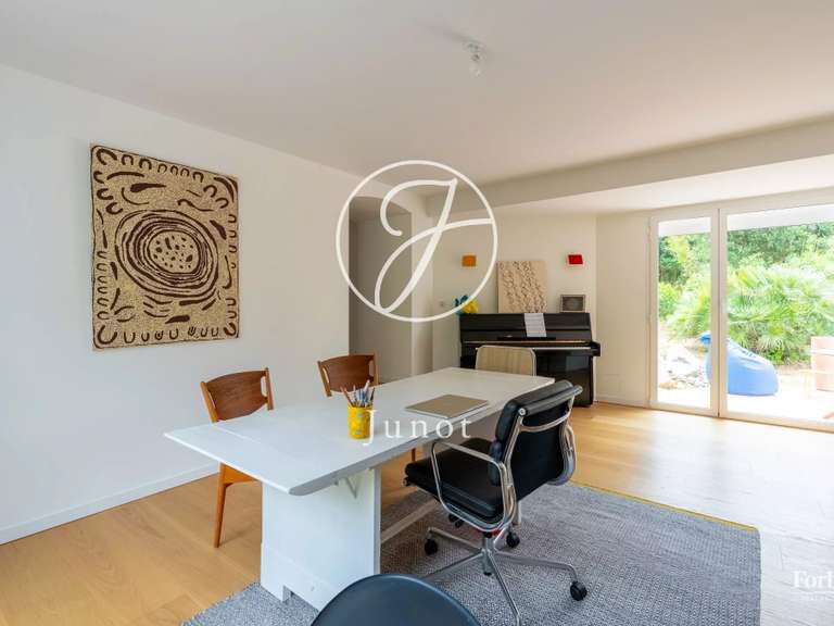 Maison Saint-Gilles-Croix-De-Vie Centre Ville - 6 chambres - 318m²