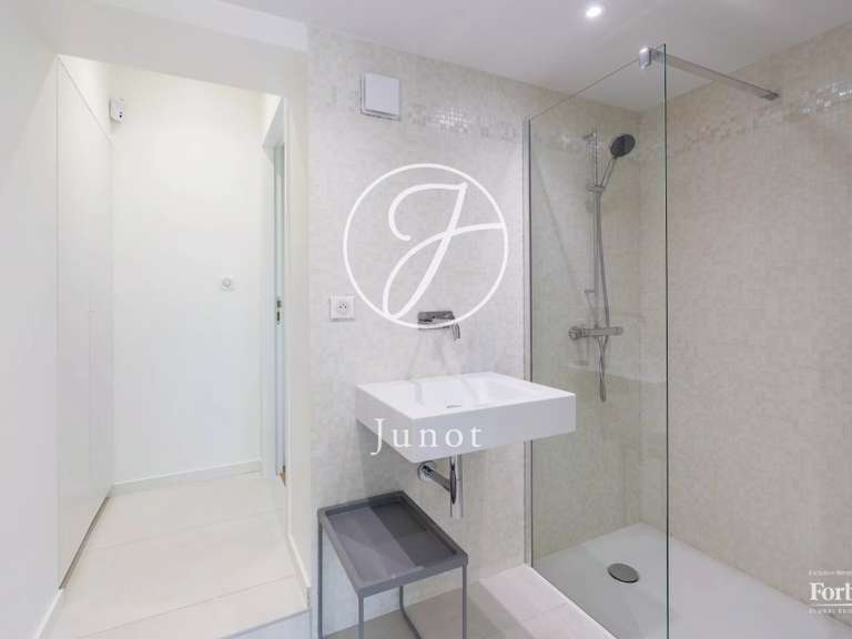 Maison Saint-Gilles-Croix-De-Vie Centre Ville - 6 chambres - 318m²