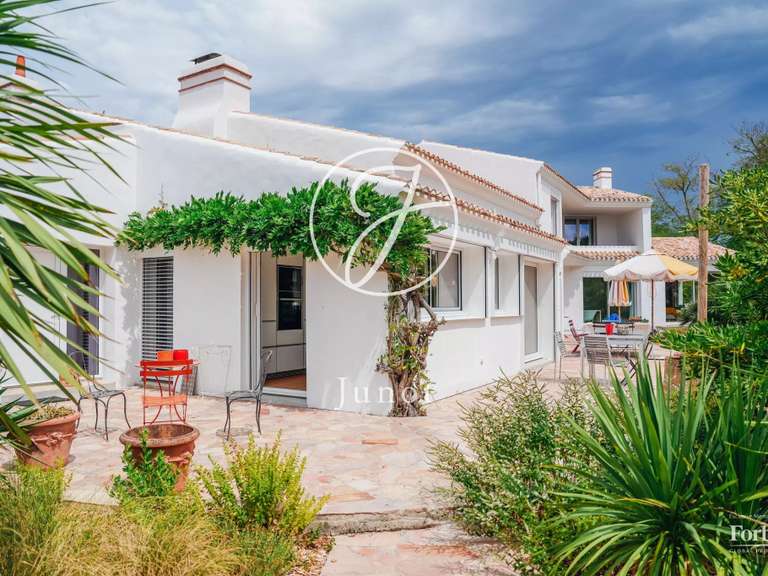 Maison Saint-Gilles-Croix-De-Vie Centre Ville - 6 chambres - 318m²