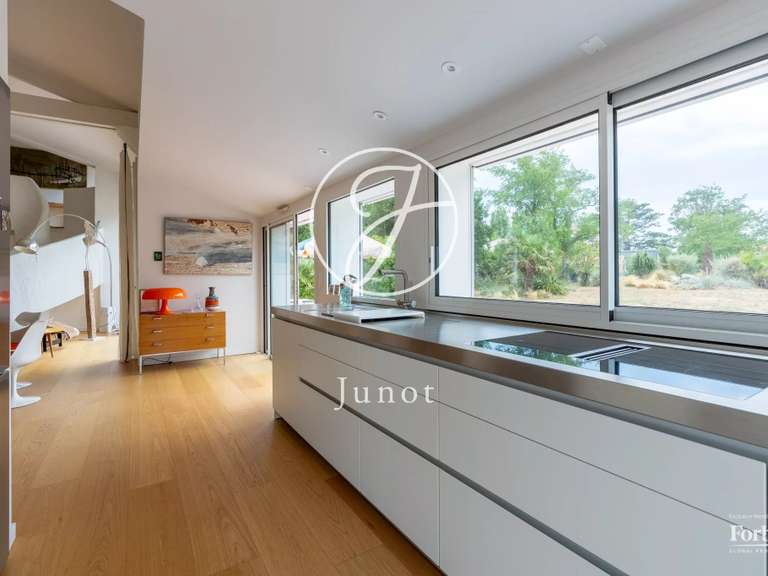 Maison Saint-Gilles-Croix-De-Vie Centre Ville - 6 chambres - 318m²