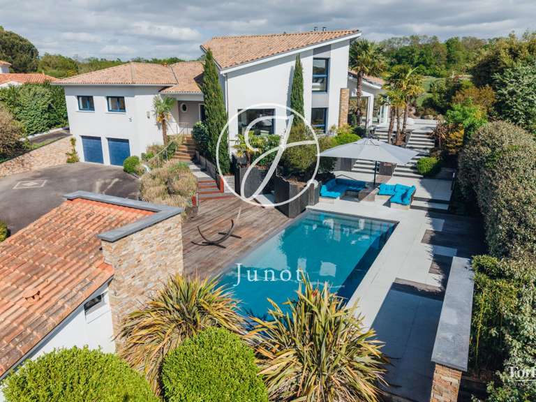 Maison Vertou - 4 chambres - 237m²