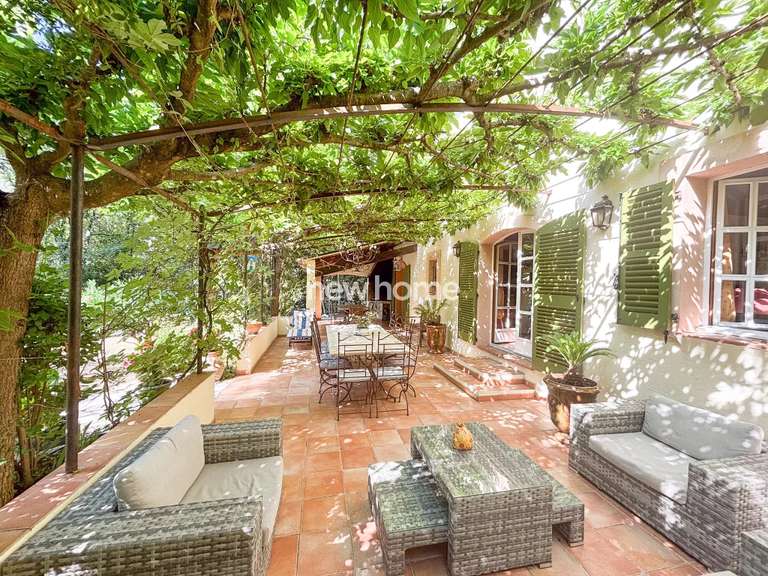Maison Lorgues - 6 chambres - 200m²