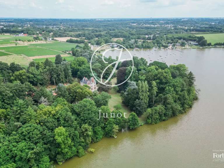 Maison Carquefou - 7 chambres - 627m²