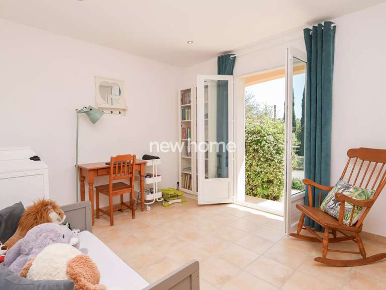 Maison Flayosc - 4 chambres - 206m²