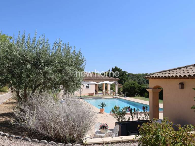 Maison Flayosc - 4 chambres - 206m²