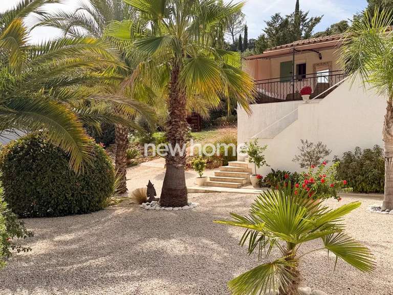 Maison Le Thoronet - 4 chambres - 150m²