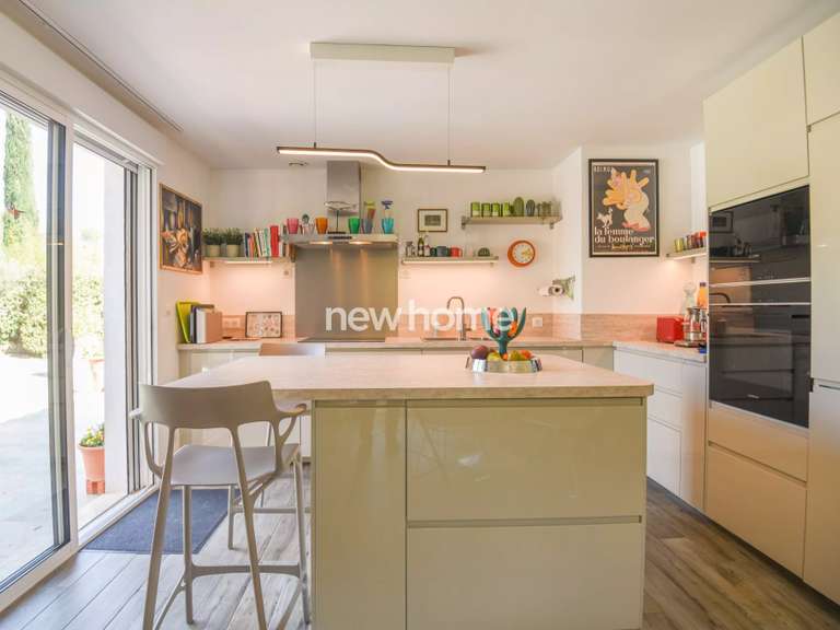 Maison Entrecasteaux - 4 chambres - 105m²