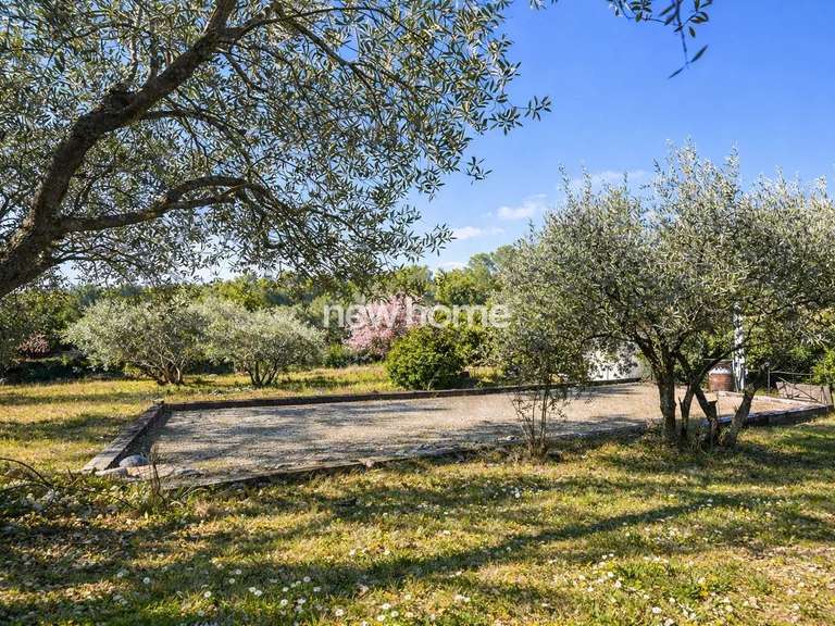 Maison Flayosc - 3 chambres - 207m²
