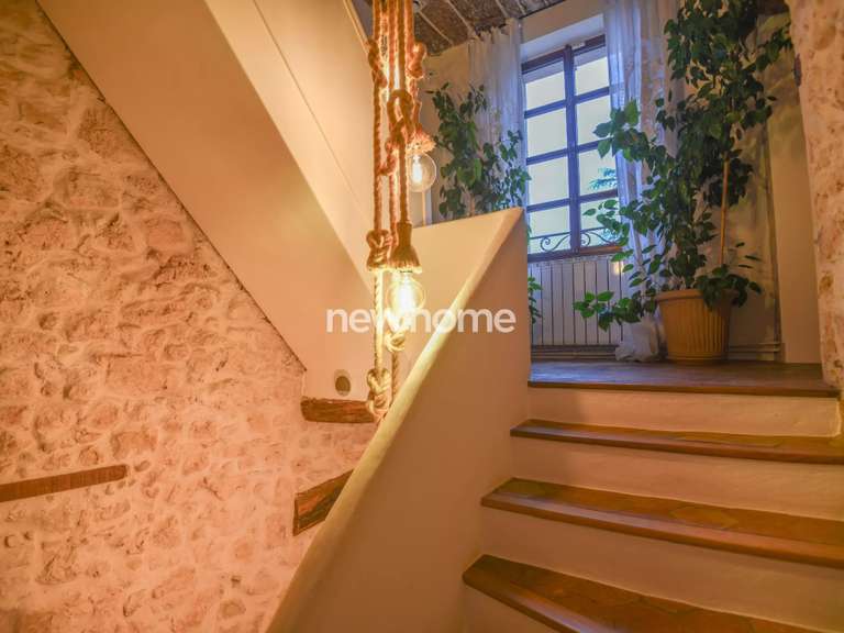 Maison Le Cannet-des-Maures - 4 chambres - 210m²