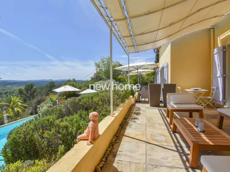 Maison Entrecasteaux - 6 chambres - 254m²