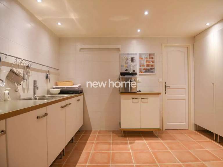 Maison Entrecasteaux - 6 chambres - 254m²