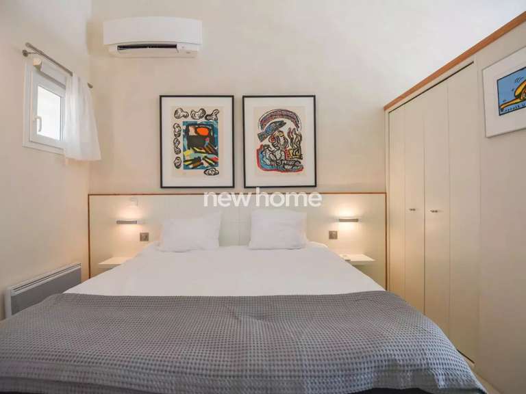 Maison Entrecasteaux - 6 chambres - 254m²
