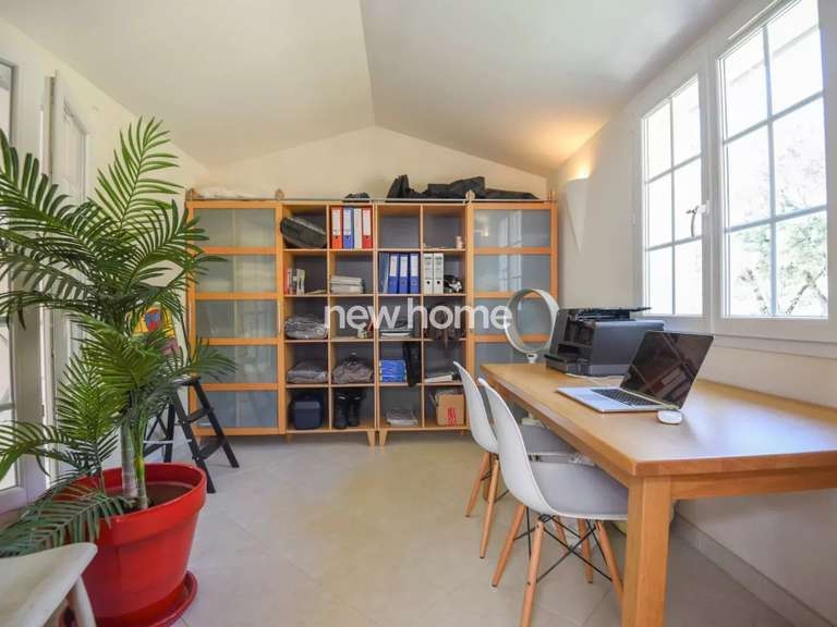 Maison Entrecasteaux - 6 chambres - 254m²