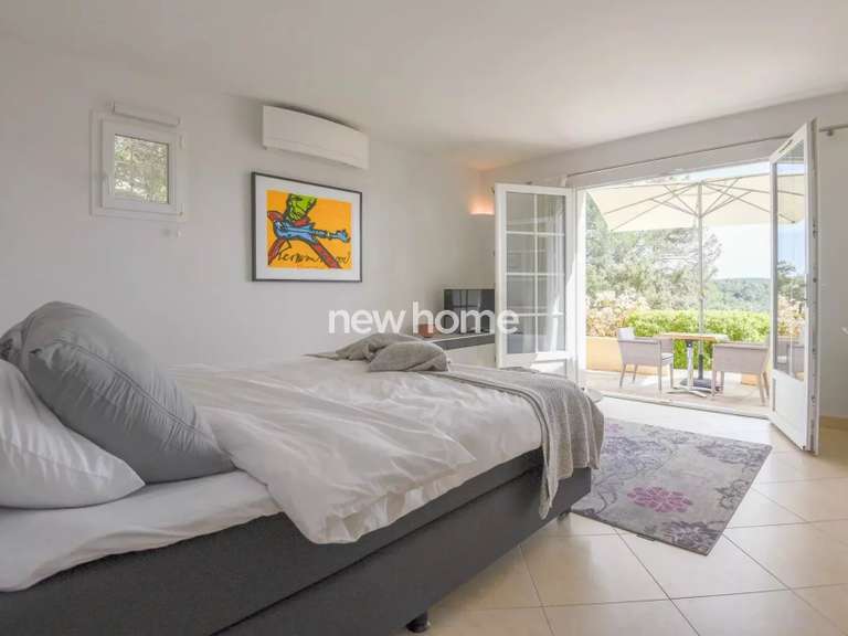 Maison Entrecasteaux - 6 chambres - 254m²