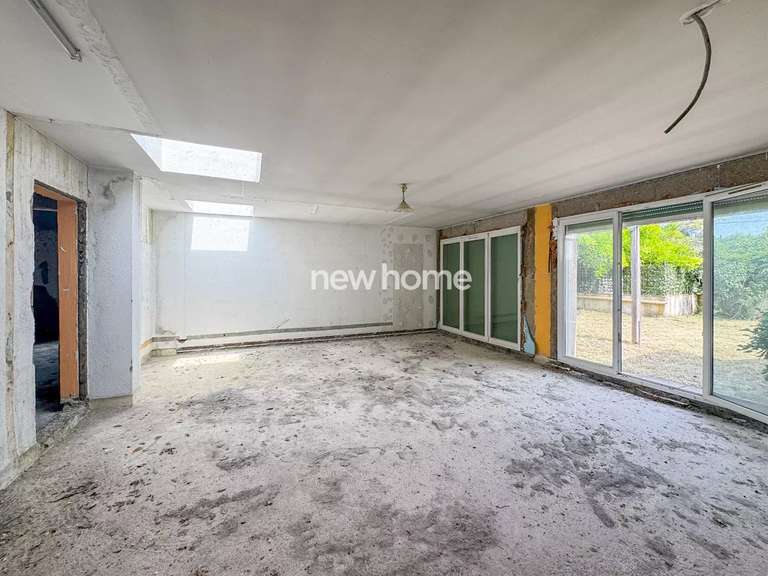 Maison Châteauneuf-Grasse - 2 chambres - 203m²