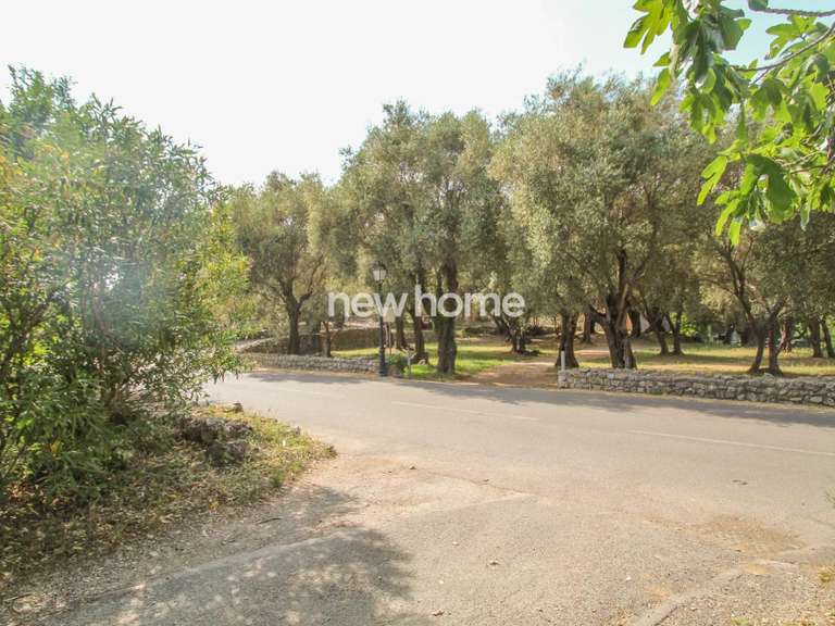 House Châteauneuf-Grasse - 2 bedrooms - 203m²