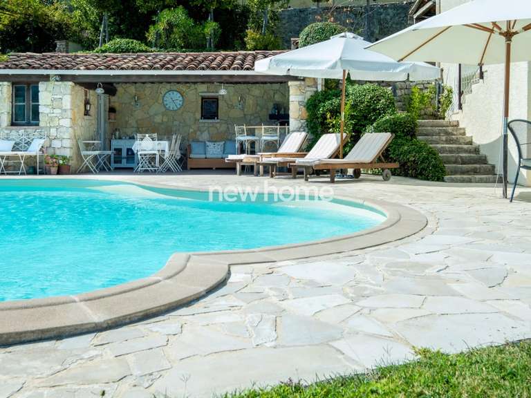 Maison Bargemon - 5 chambres - 192m²