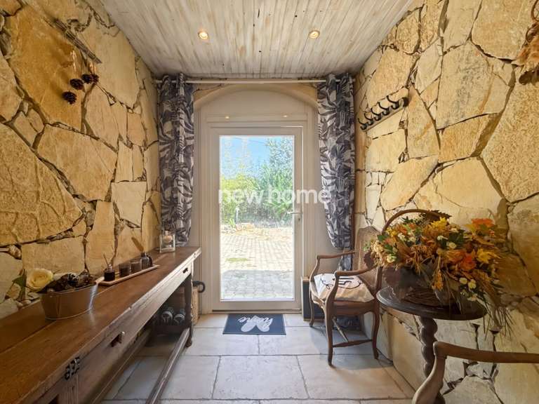 Maison Tourrettes - 4 chambres - 180m²