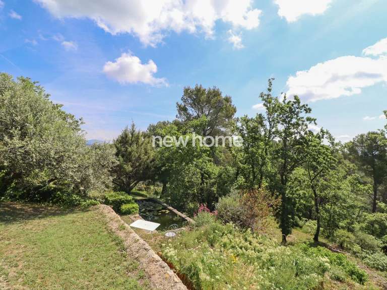 Maison Seillans - 4 chambres - 186m²