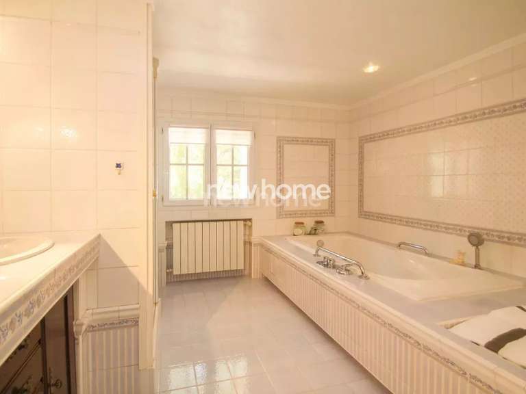 House Fayence - 5 bedrooms - 245m²