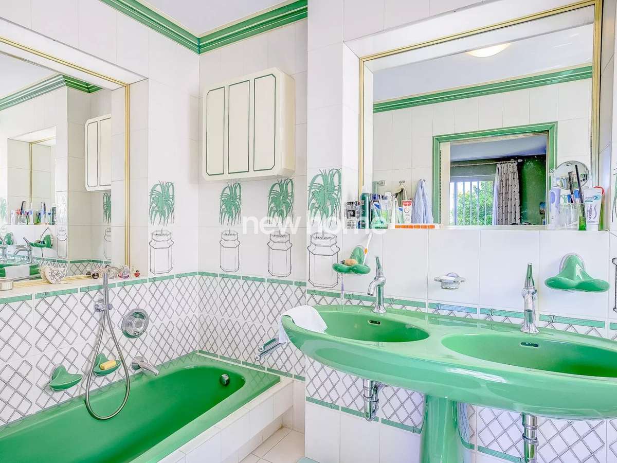 Maison Biot