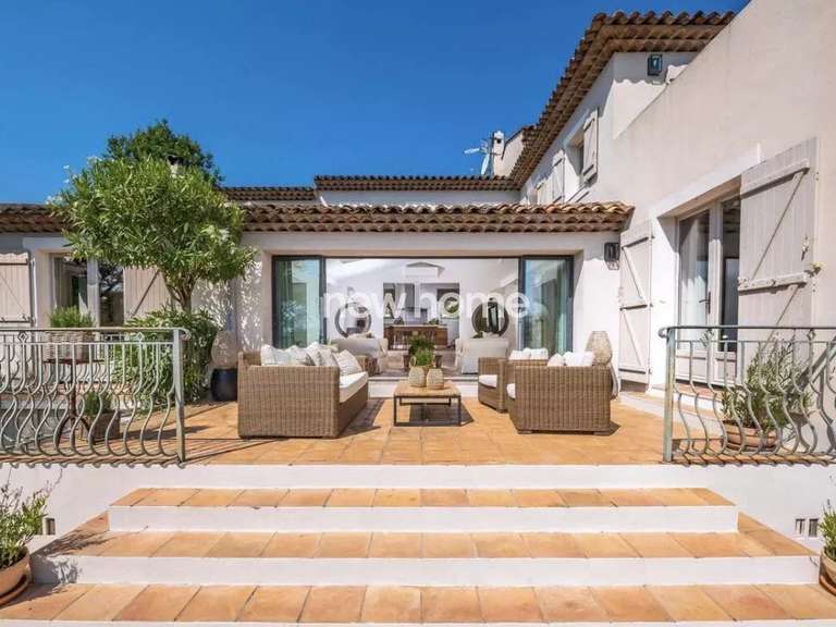 House Les Adrets-de-l'Estérel - 5 bedrooms - 231m²