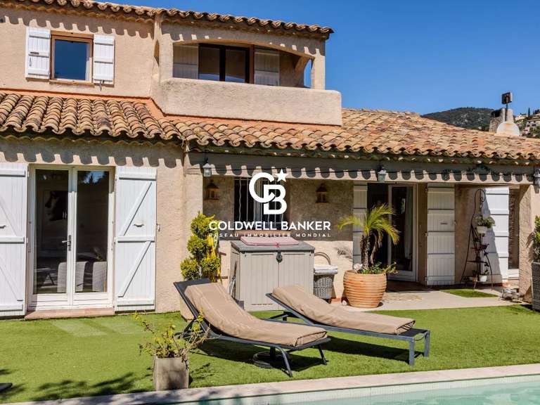 Maison Cavalaire-sur-Mer - 190m²