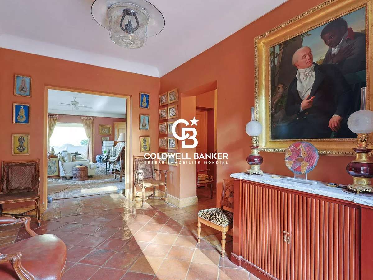 House Rayol-Canadel-sur-Mer
