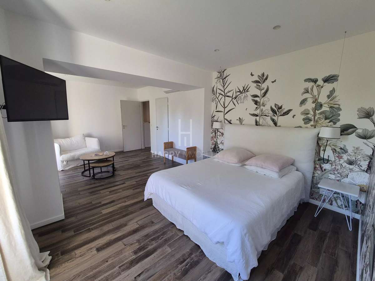 Maison Noves