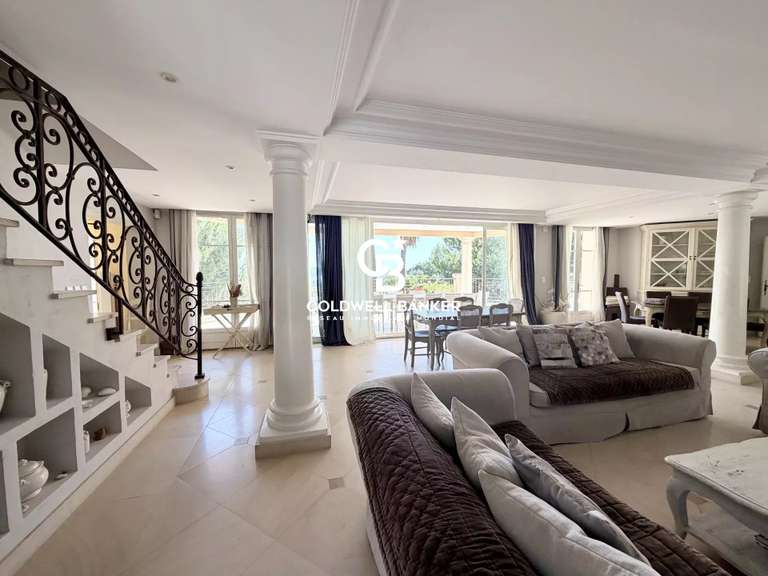 Maison Cavalaire-sur-Mer - 8 chambres - 360m²