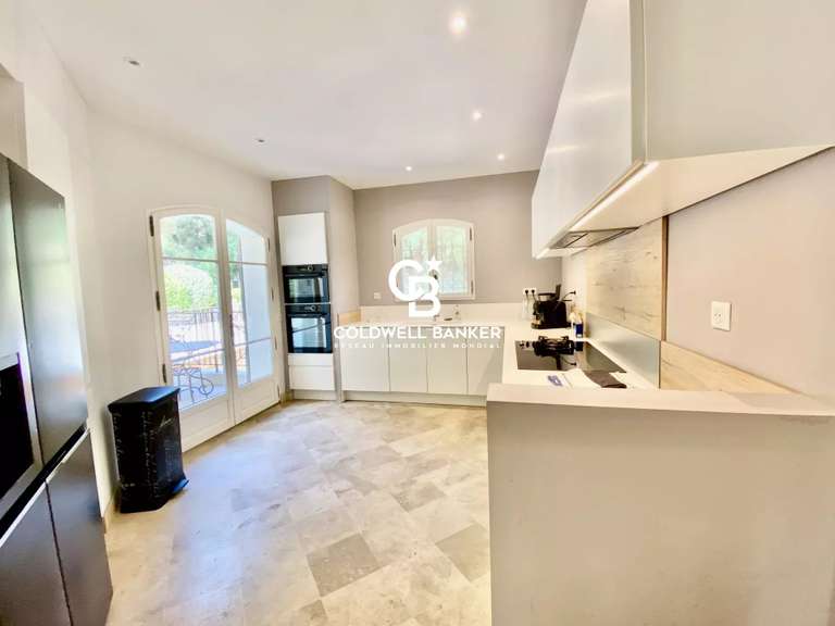 Maison Cavalaire-sur-Mer - 8 chambres - 360m²