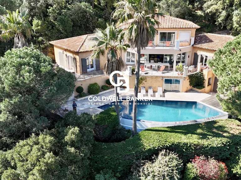 Maison Cavalaire-sur-Mer - 8 chambres - 360m²