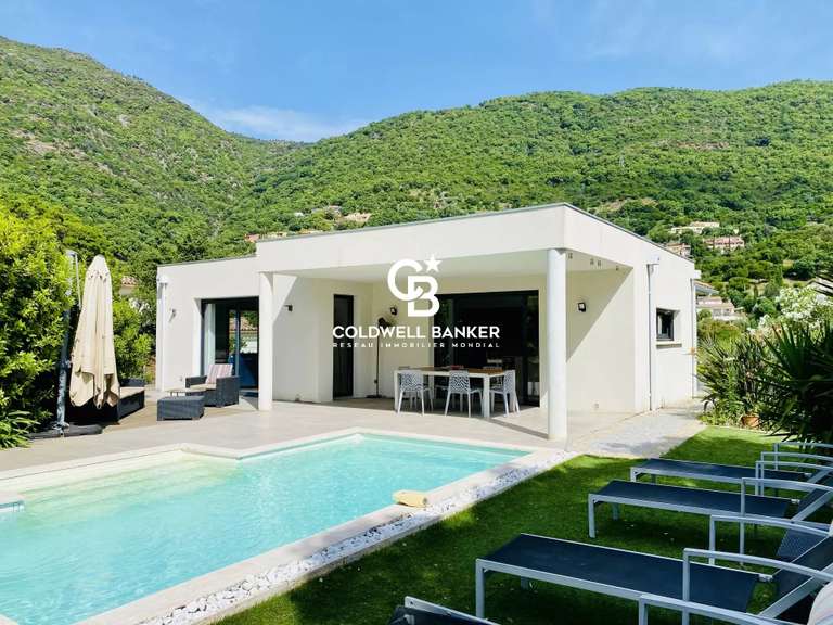 Maison Cavalaire-sur-Mer - 5 chambres - 180m²