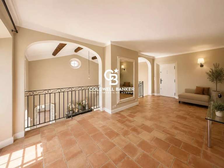 House Grimaud - 4 bedrooms - 261m²