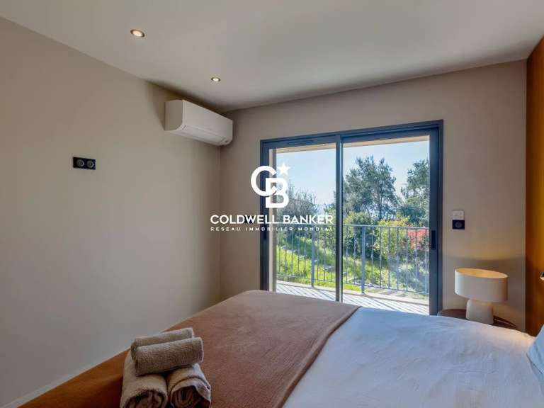 House with Sea view Rayol-Canadel-sur-Mer - 6 bedrooms - 187m²